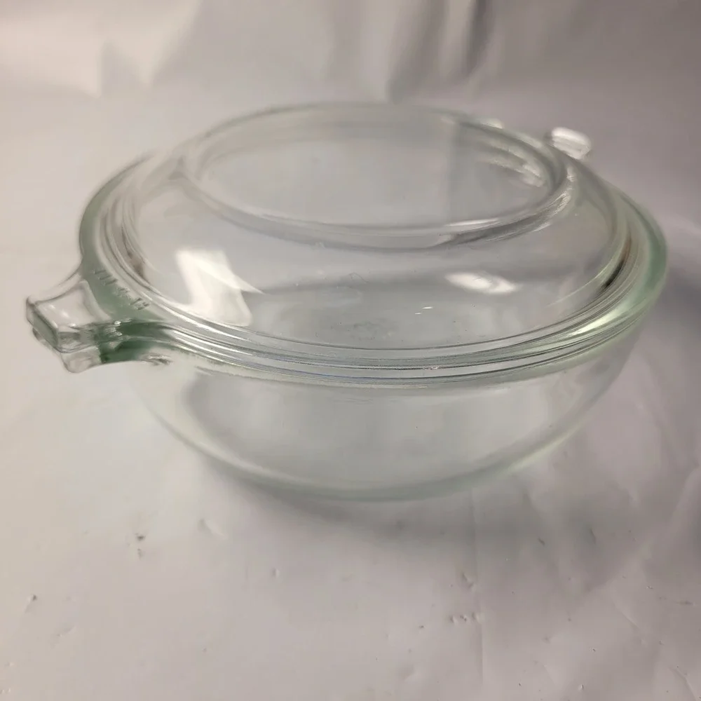 Pyrex Casserole Dish Clear 20‎ oz Round Glass 019 with 681-C-18 Lid
